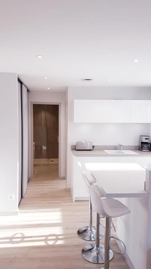 Le White Cosy A 5 Minutes Du Lac Avec Parking Privatif Gratuit Annecy Exteriör bild