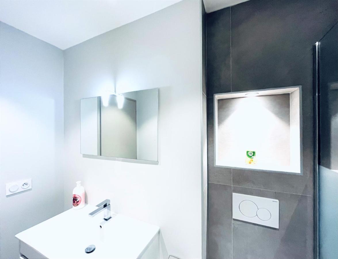 Le White Cosy A 5 Minutes Du Lac Avec Parking Privatif Gratuit Annecy Exteriör bild